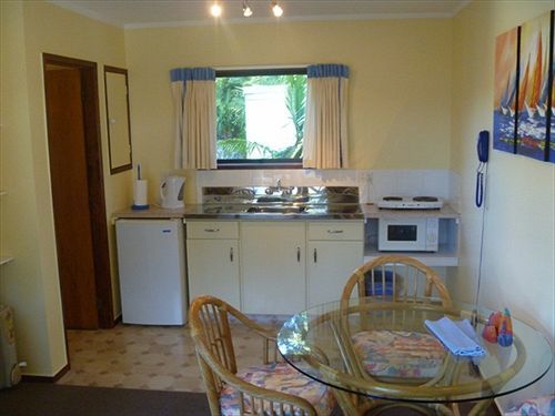 Blue Water Motel Tairua